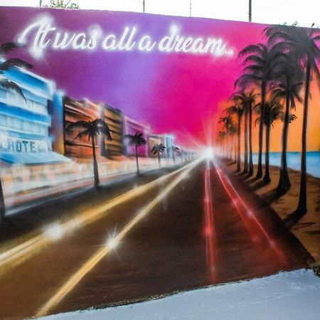 Unique Miami Art Escape W/ Hottub, Arcade & Murals Экстерьер фото