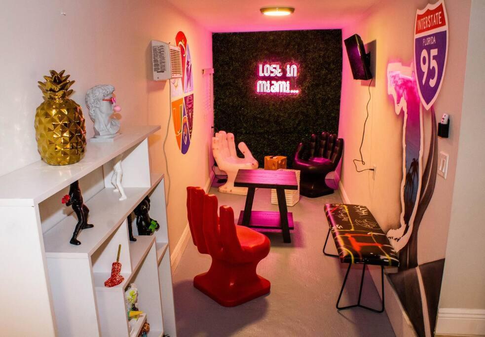 Unique Miami Art Escape W/ Hottub, Arcade & Murals Экстерьер фото